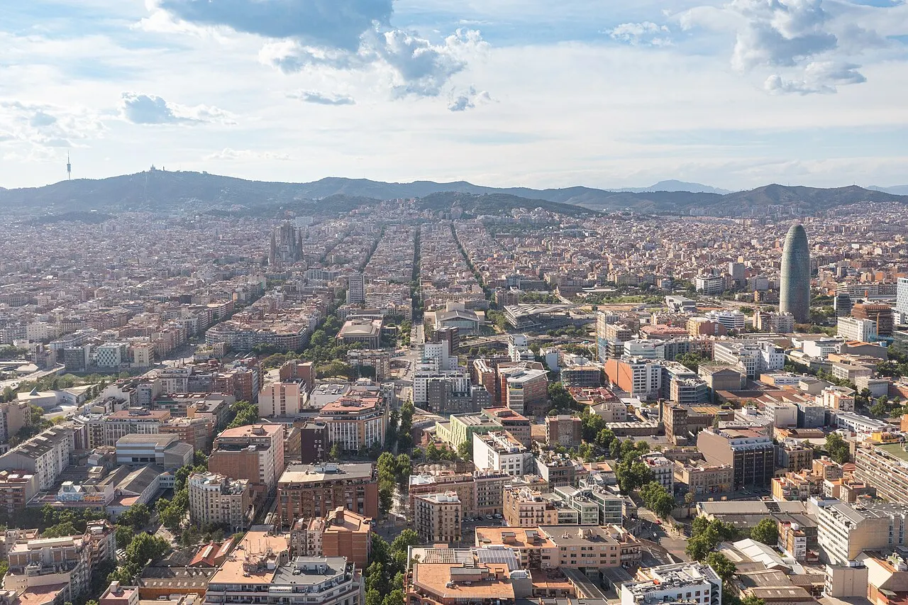 برشلونة